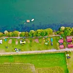 Camping Kamp *